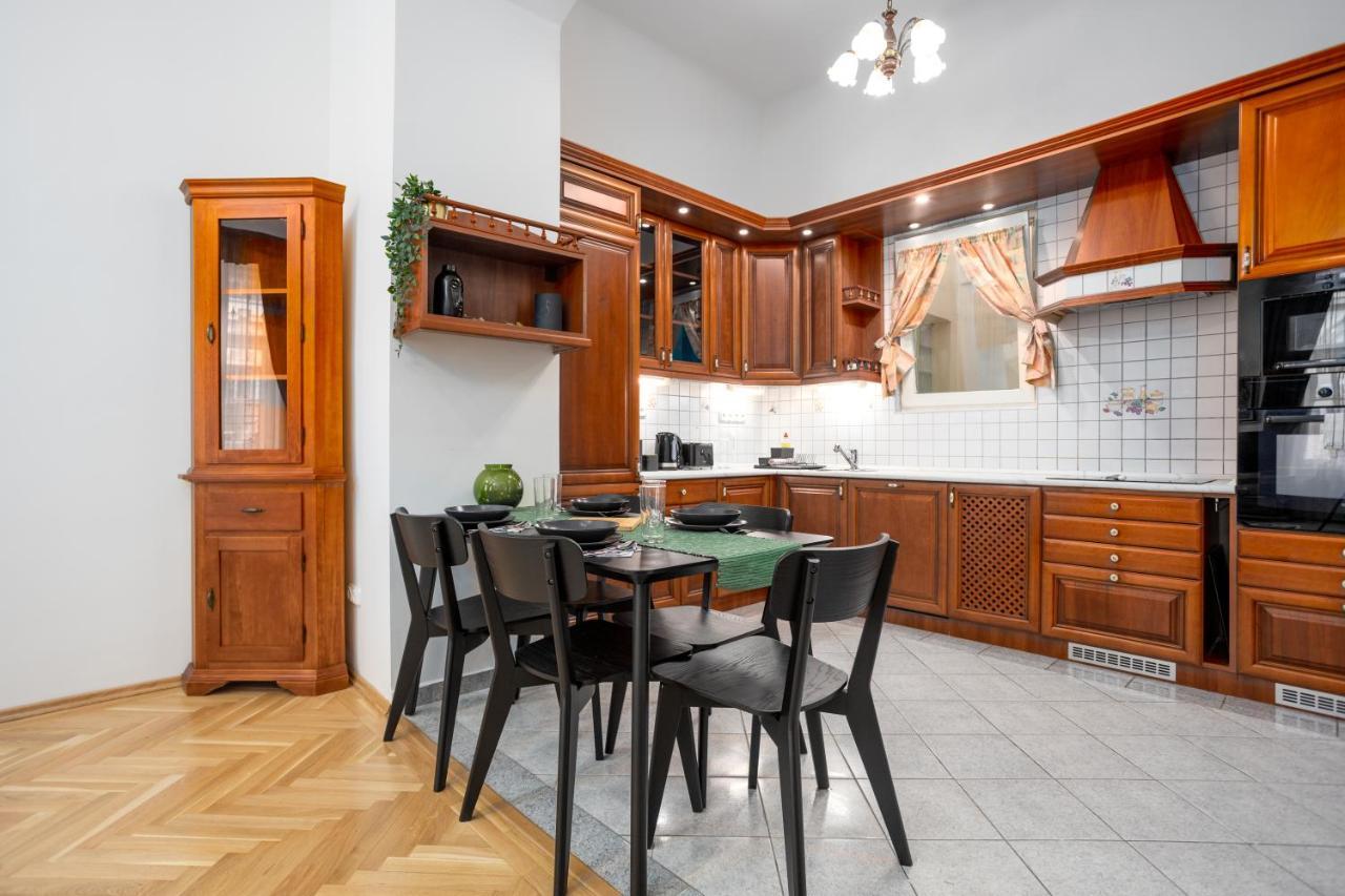 Emerald Suite With Free Parking Budapest Exterior foto