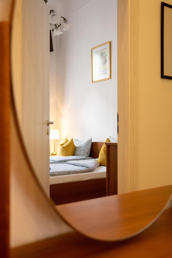 Emerald Suite With Free Parking Budapest Exterior foto