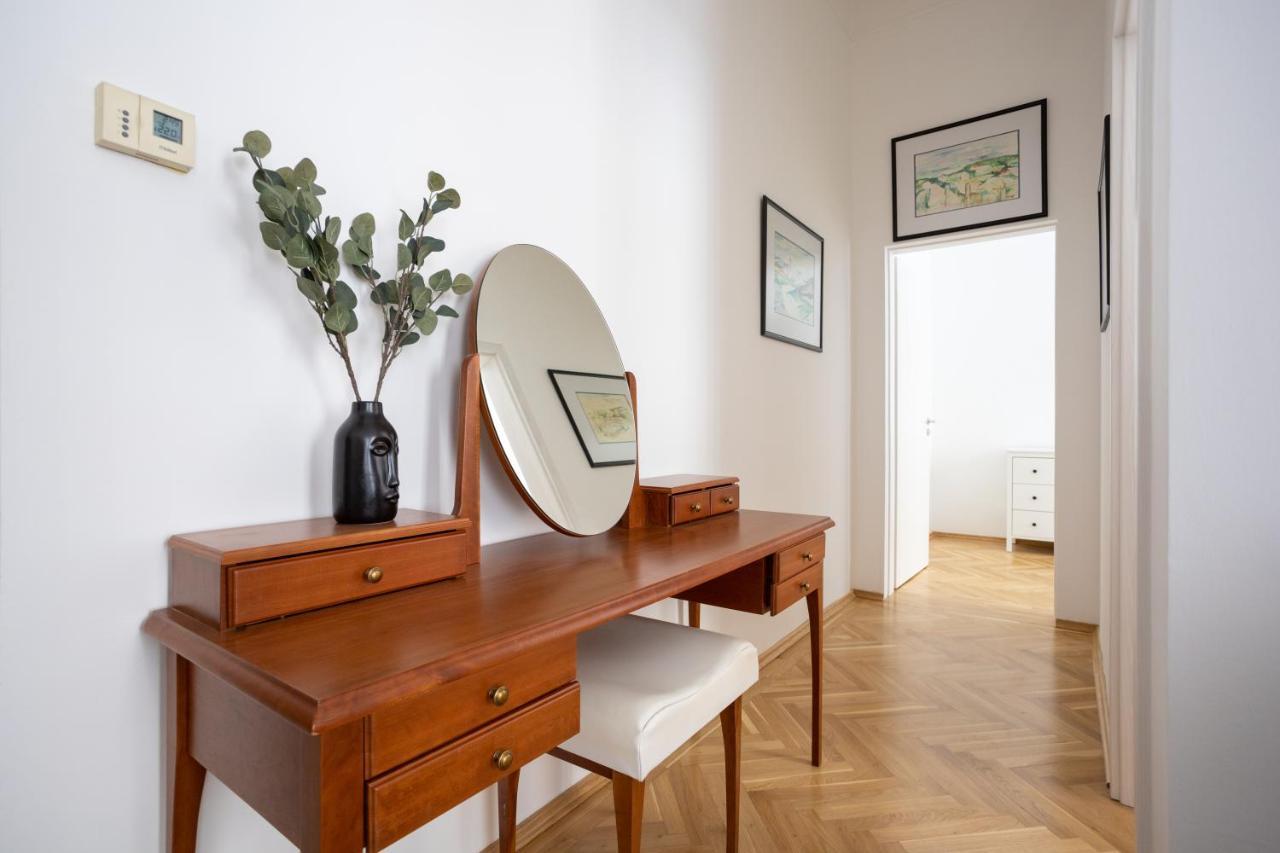 Emerald Suite With Free Parking Budapest Exterior foto