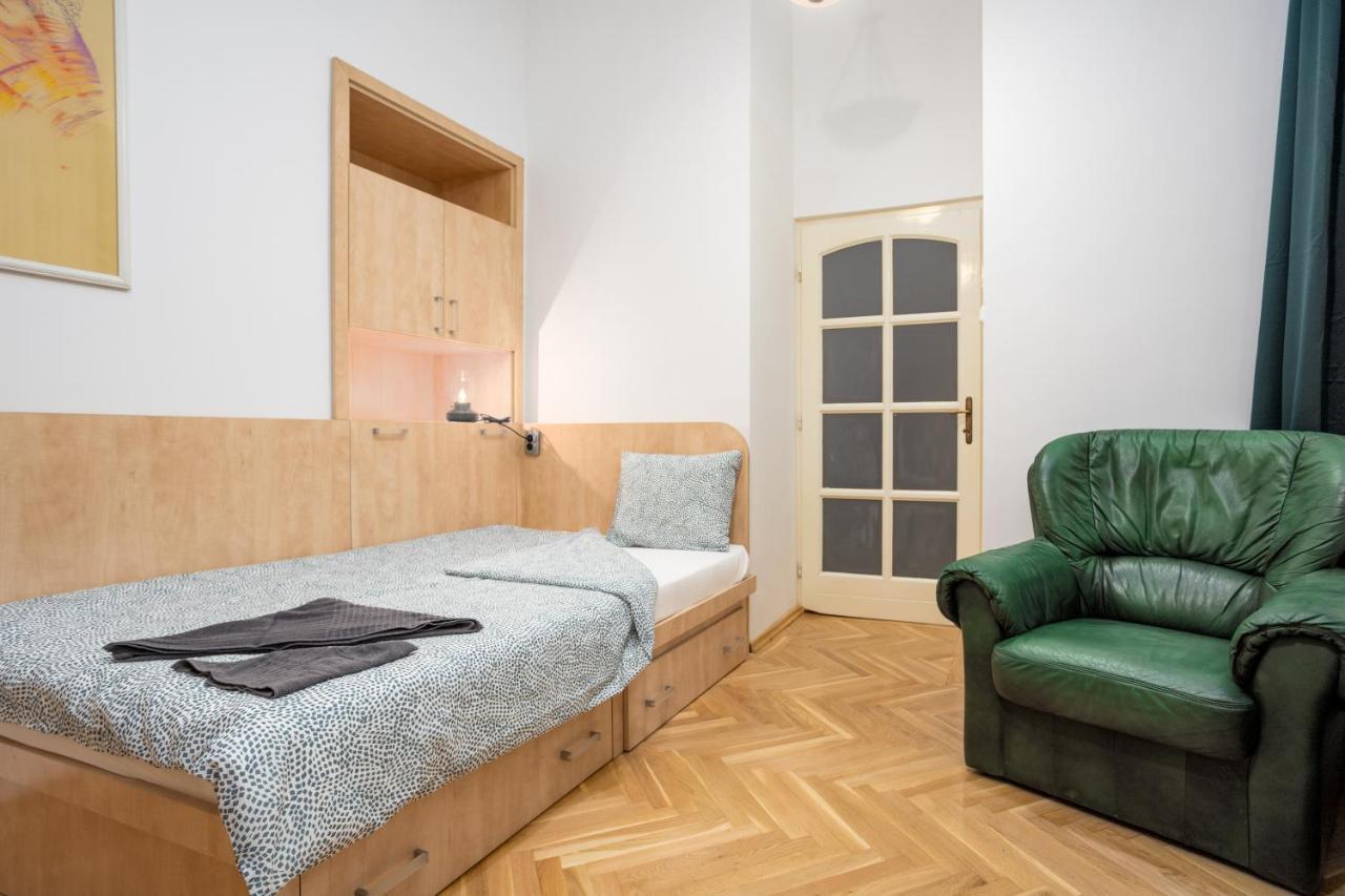 Emerald Suite With Free Parking Budapest Exterior foto