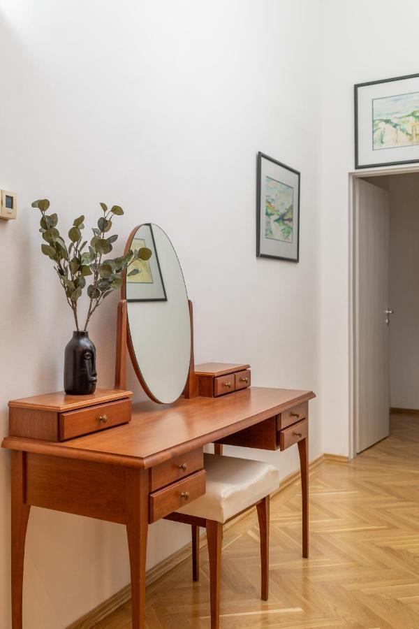 Emerald Suite With Free Parking Budapest Exterior foto